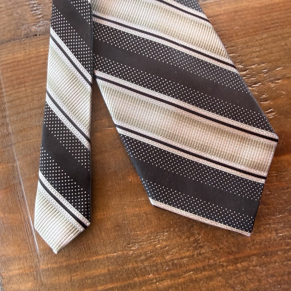 Villini Black, Gray, Green Stripped Pattern Men's Tie 4" W 60" L - Classic